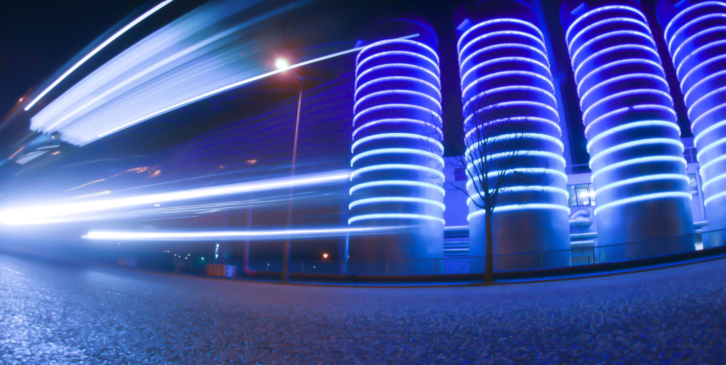 Lichtkunst – Zoomburst, Langzeitbelichtung und Bewegungsunschärfe: Zaubertricks der Fotografen