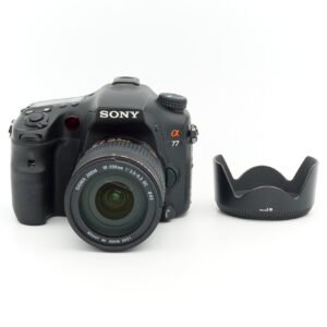 Sony Alpha 77 Gehäuse + Sigma 18-200mm 3.5-6.3 DC wie neu! #X35186*